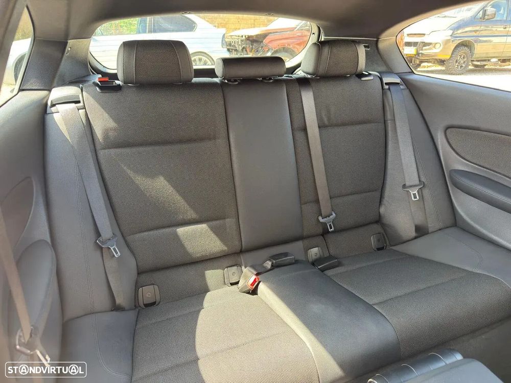 BMW 118 d - 16