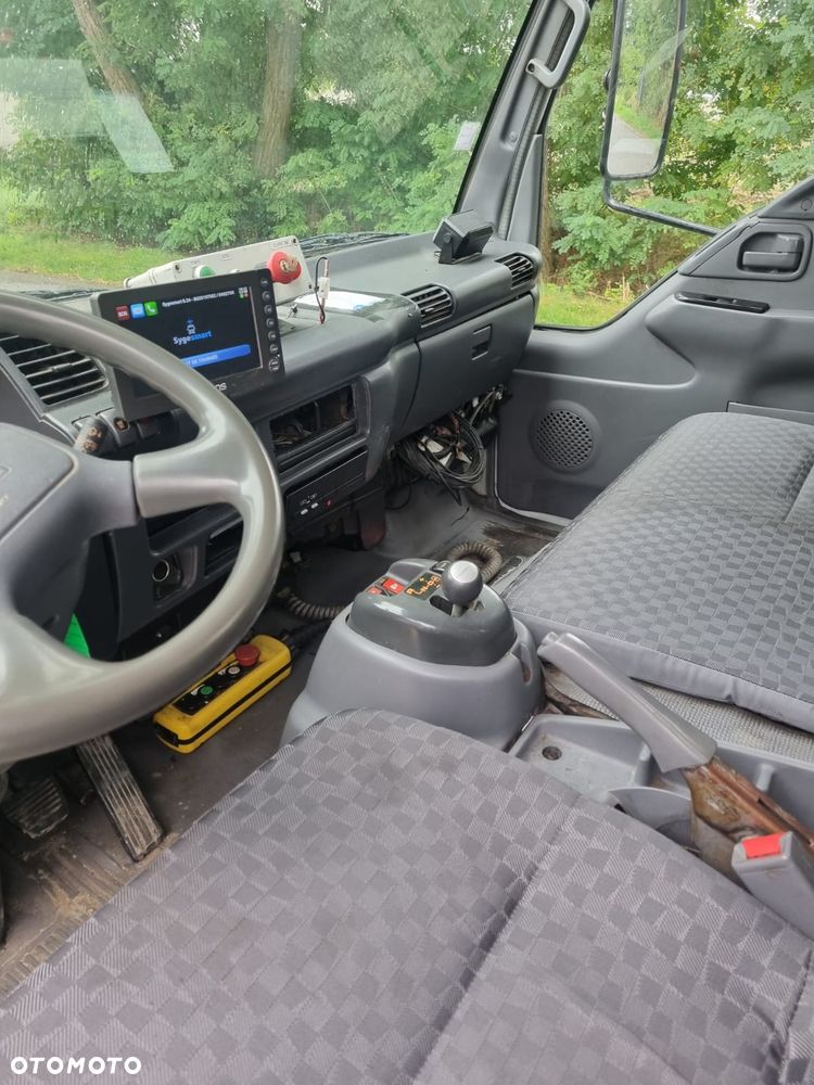 Isuzu NQR - 19