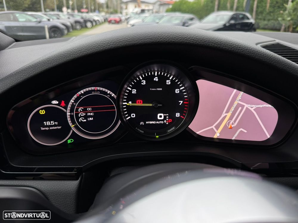 Porsche Cayenne E-Hybrid - 36