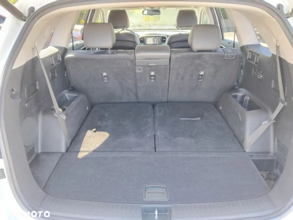 Kia Sorento 2.0 CRDI Business Line Plus - 27