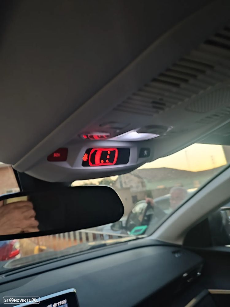 Peugeot 3008 HDi 115 Allure - 8