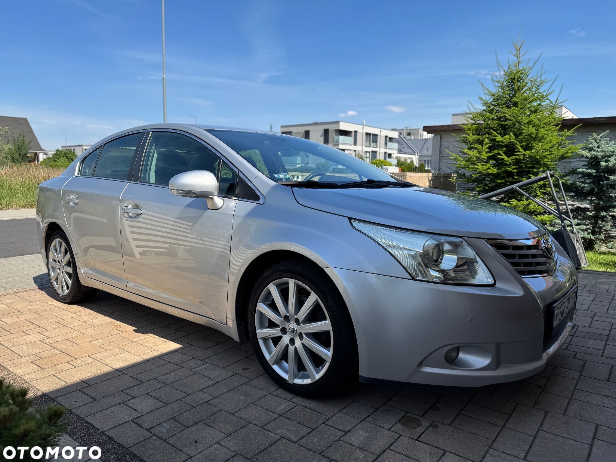 Toyota Avensis 1.8 Multidrive S Sol - 1