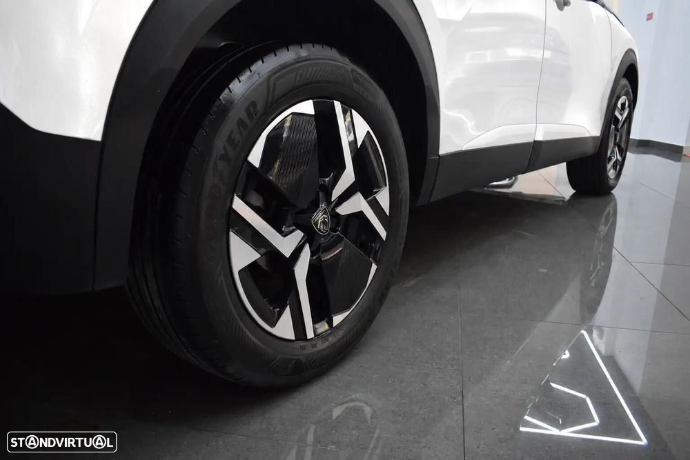 Peugeot 2008 1.2 PureTech Allure EAT8 - 5