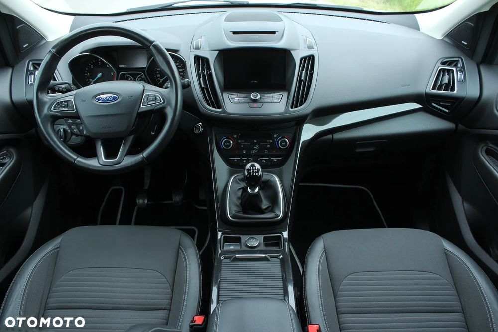 Ford Kuga 2.0 TDCi 4x2 Titanium - 20