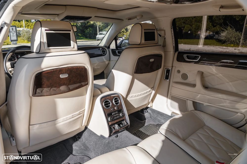 Bentley Continental Flying Spur Standard - 25