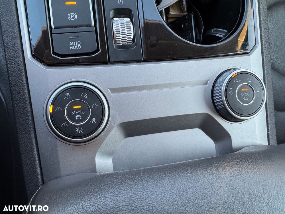 Volkswagen Touareg 3.0 V6 TDI 4Motion DPF Automatik Elegance - 16