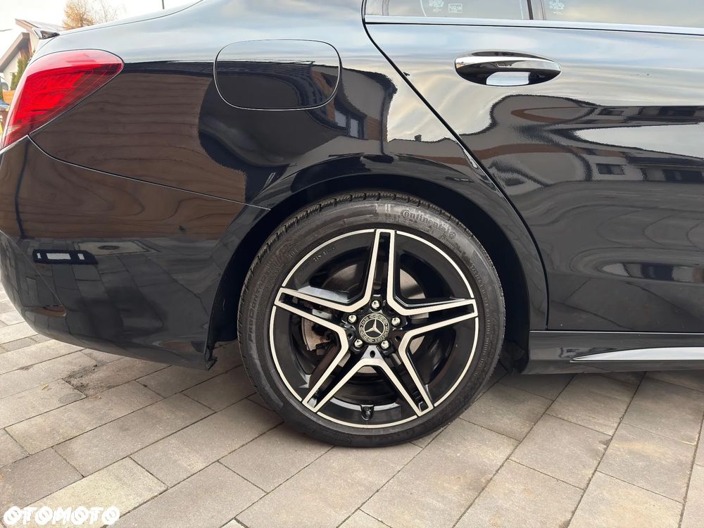 Mercedes-Benz Klasa C 300 4Matic 9G-TRONIC AMG Line - 8
