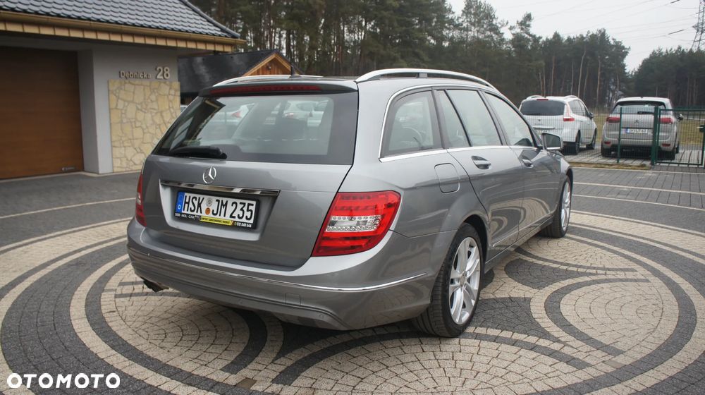 Mercedes-Benz Klasa C 180 CGI BlueEff Avantgarde - 9