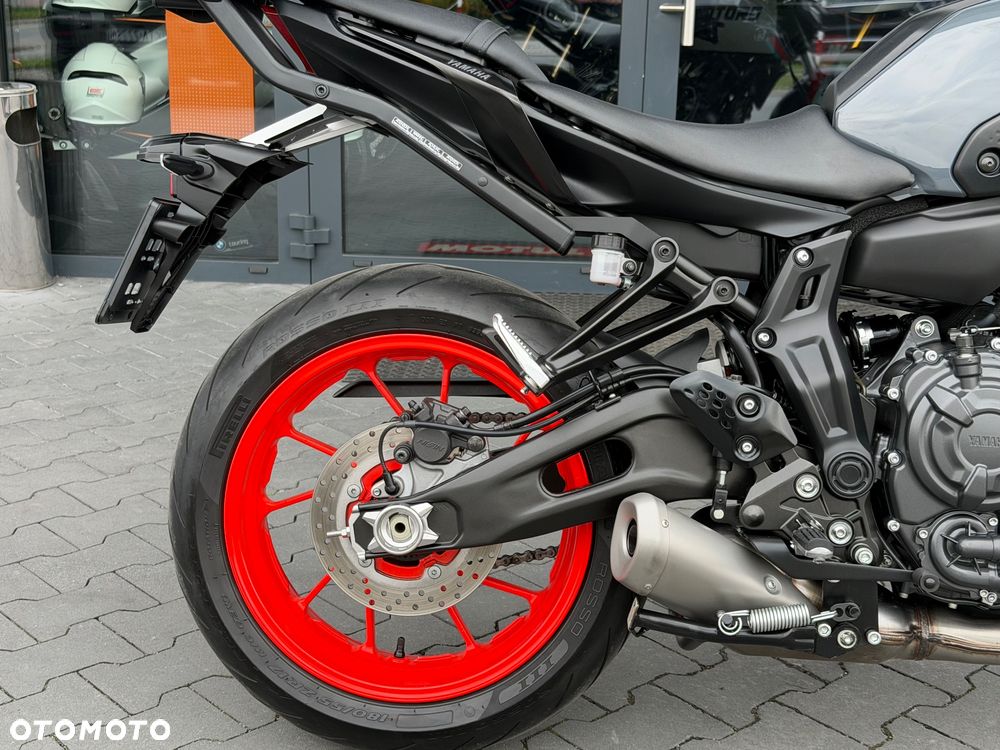 Yamaha MT - 6