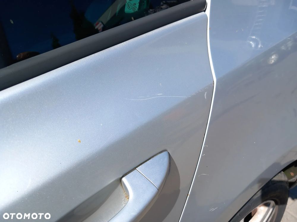 VW GOLF VI DRZWI PRAWE TYLNE PRAWY TYŁ HB KOLOR: LA7W - 7