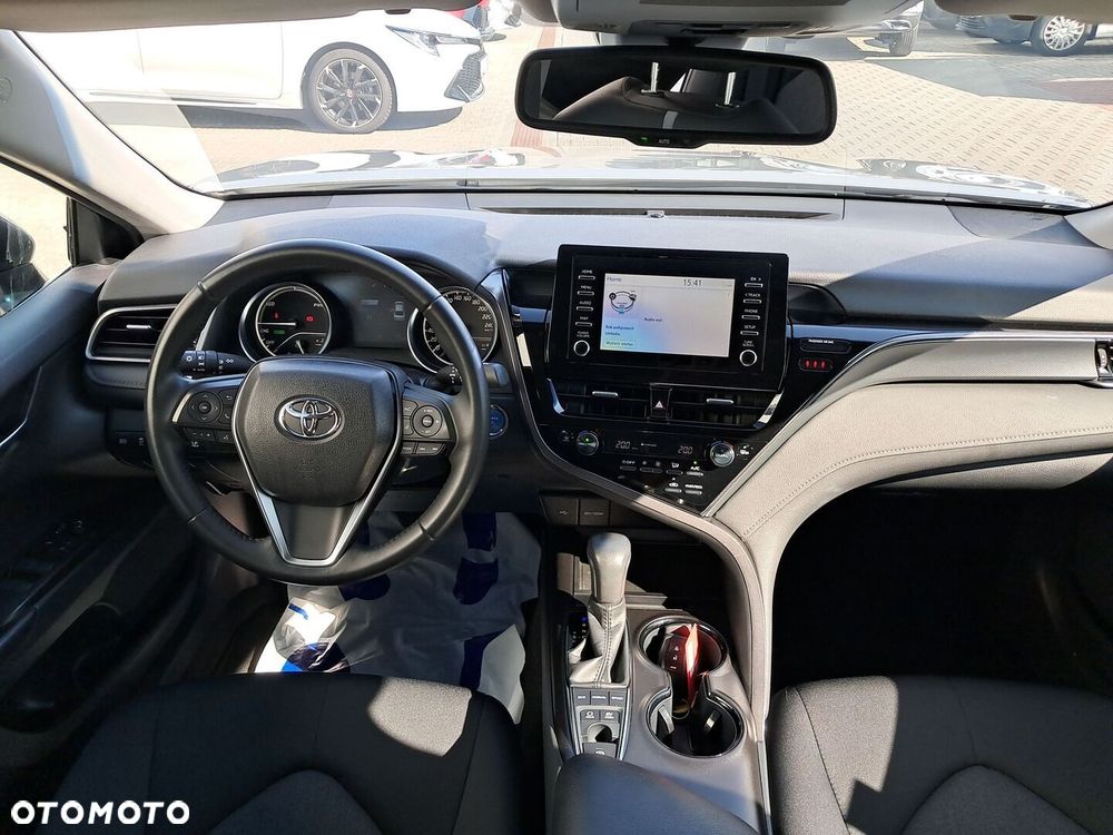 Toyota Camry 2.5 Hybrid Comfort CVT - 13