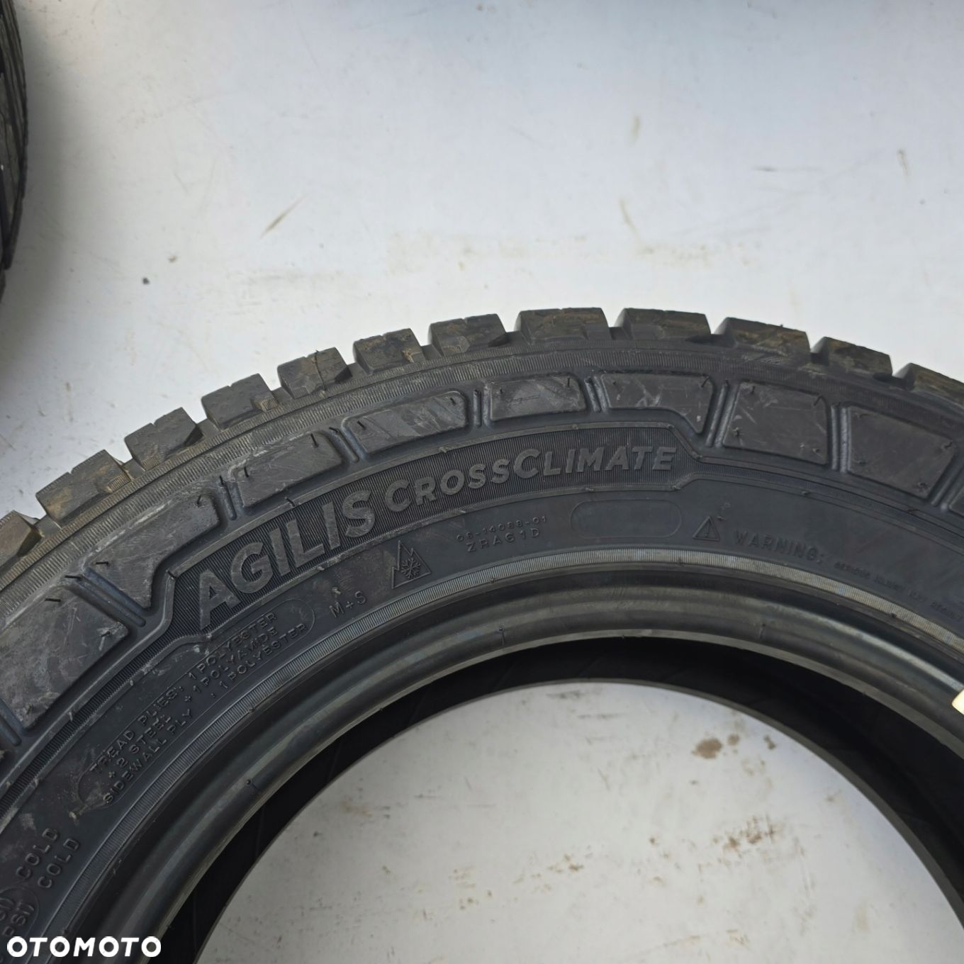 MICHELIN AGILIS CROSSCLIMATE 195/70R15C 104/102T 20R NOWE 4X - 4