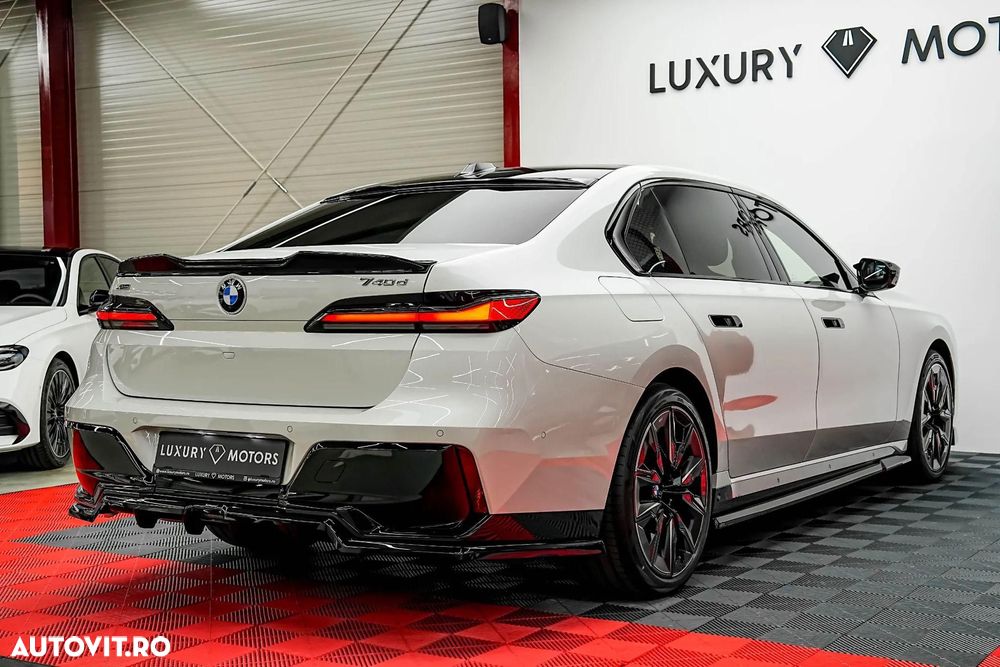 BMW Seria 7 740d xDrive MHEV - 10