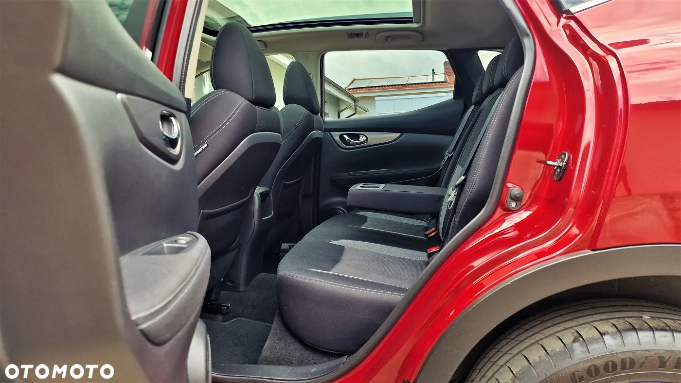 Nissan Qashqai 1.6 DCi 4x4 N-Connecta - 9