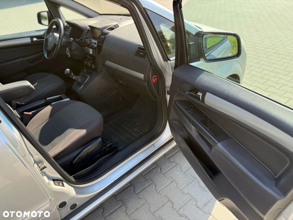 Opel Zafira 2.0 Turbo Edition - 12