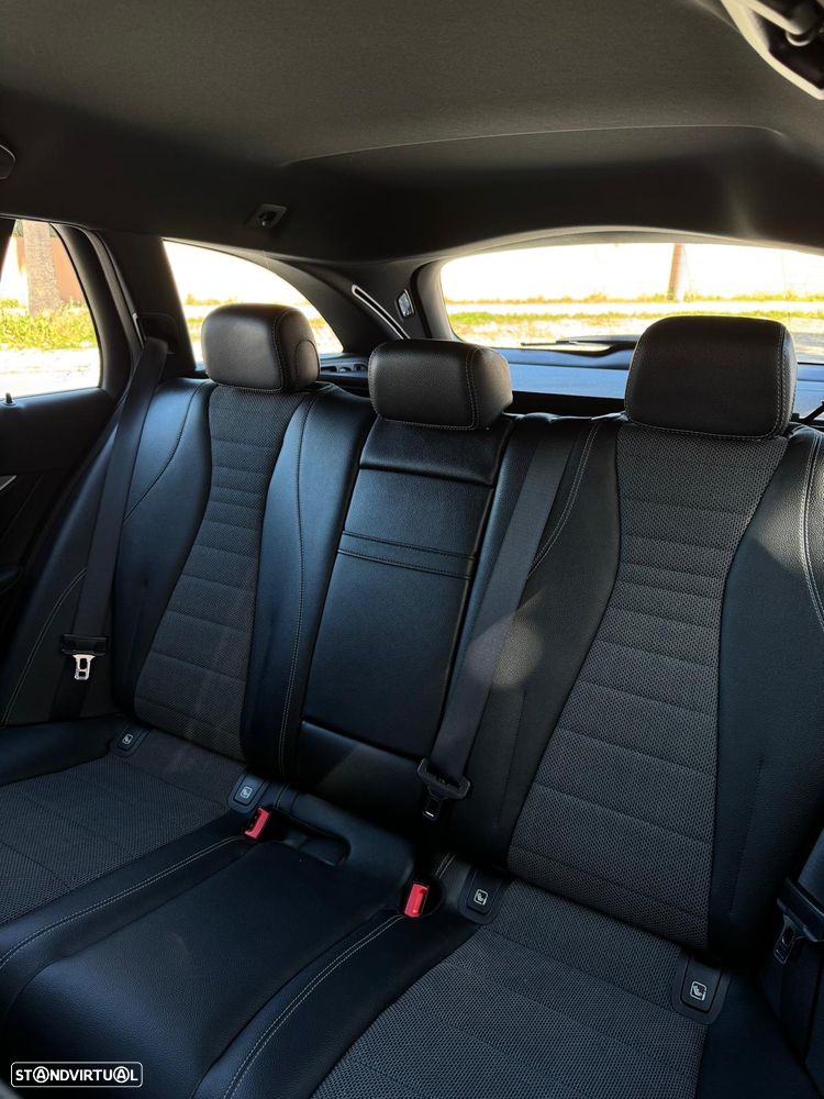 Mercedes-Benz E 300 de Avantgarde 4Matic - 14