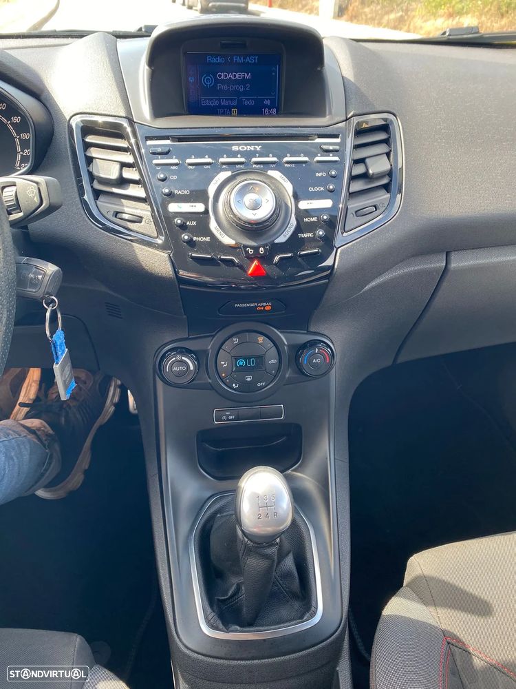 Ford Fiesta 1.0 T EcoBoost STLine - 15