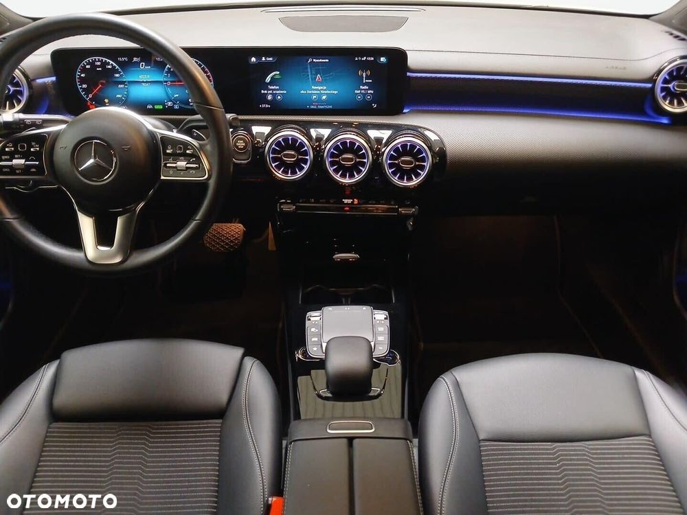 Mercedes-Benz CLA - 10