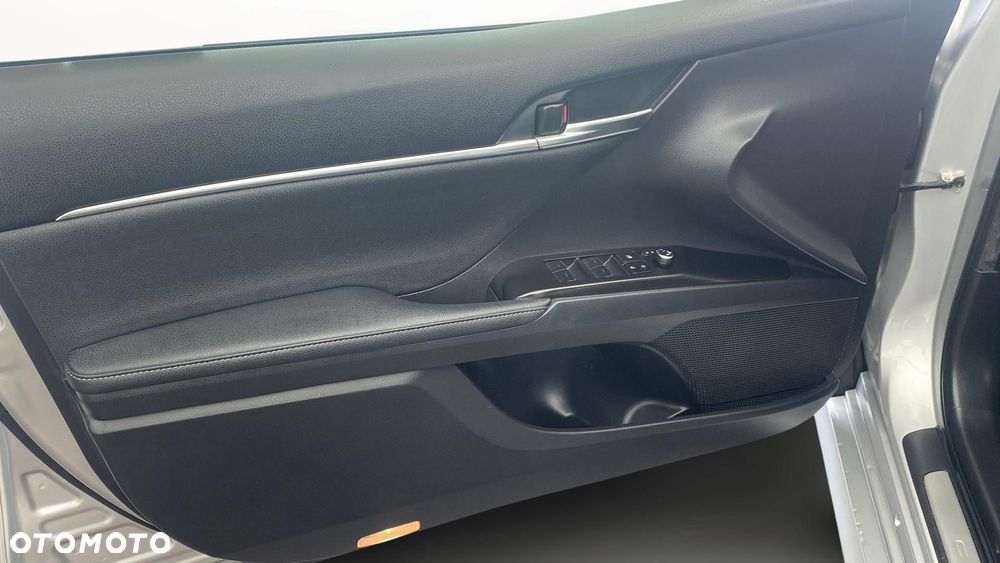 Toyota Camry 2.5 Hybrid Prestige CVT - 14