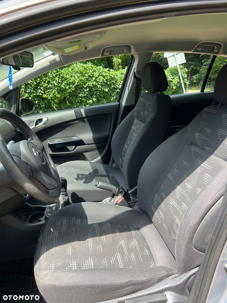 Opel Corsa 1.2 16V Enjoy - 11