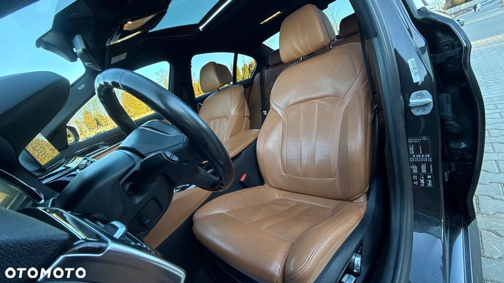 BMW Seria 5 540i xDrive M Sport sport - 23