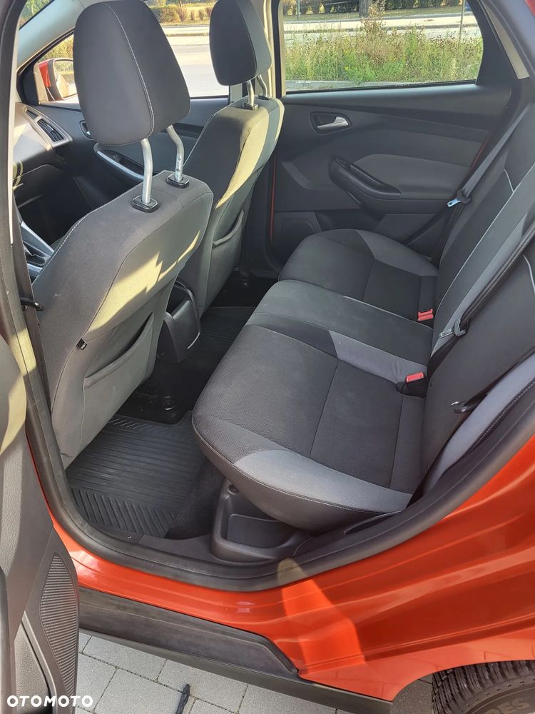 Ford Focus 1.6 Trend Sport - 18