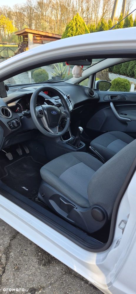 Ford Fiesta 1.25 Ambiente EU5 - 6