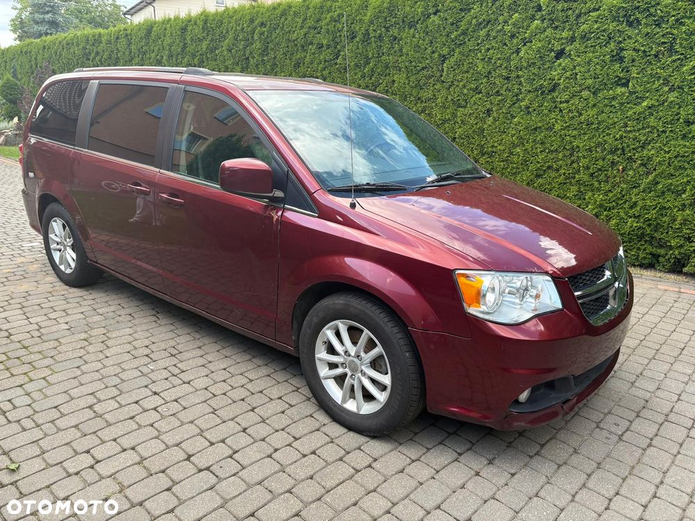 Dodge Grand Caravan - 1