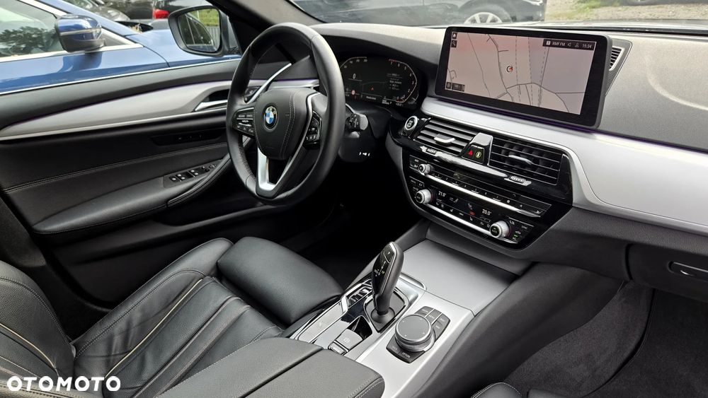 BMW Seria 5 520i Luxury Line - 13