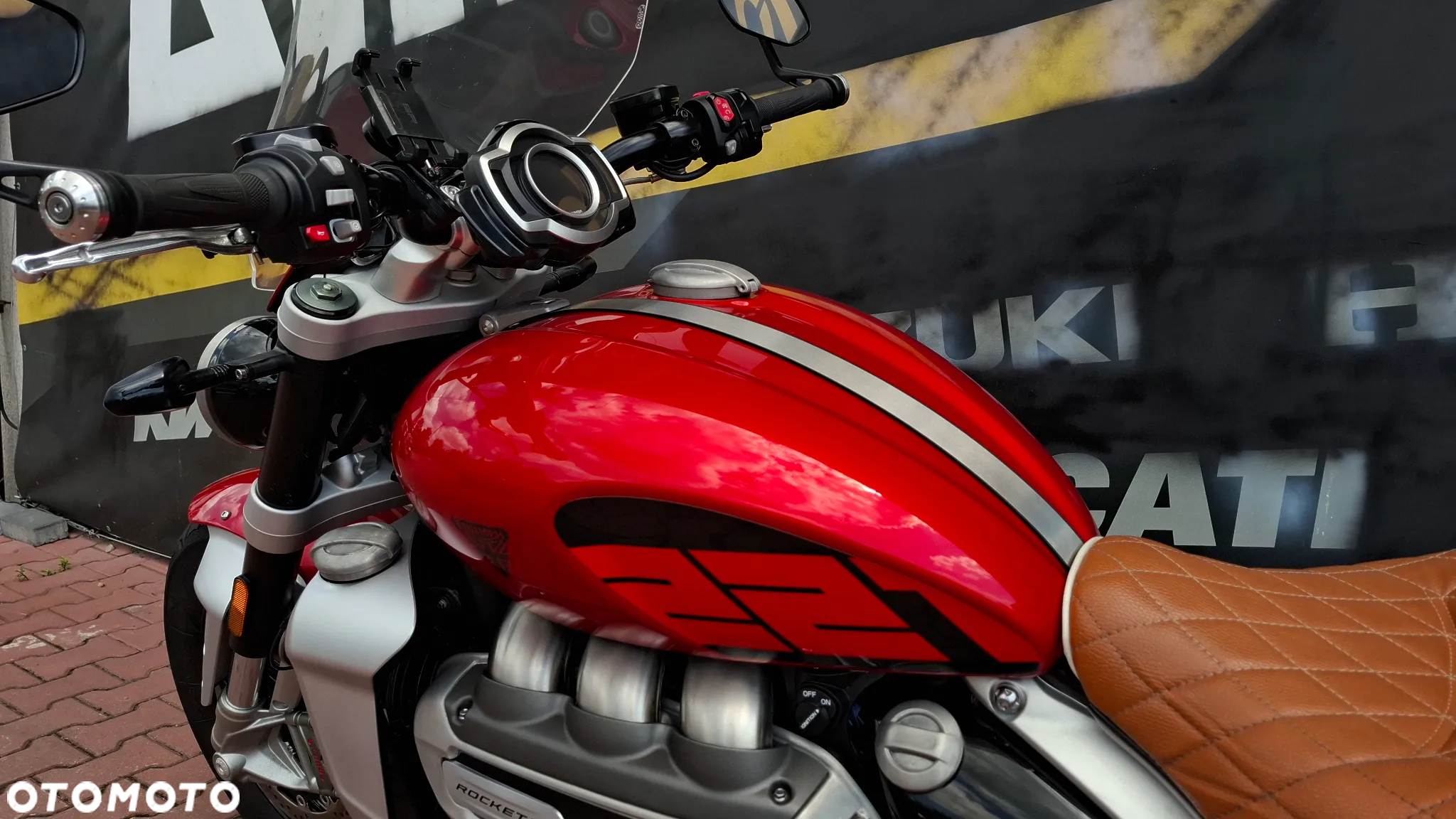 Triumph Rocket - 15