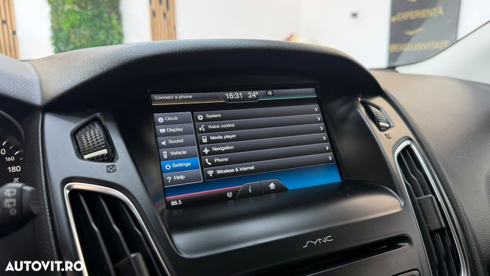 Ford Focus 1.5 EcoBoost Titanium - 22