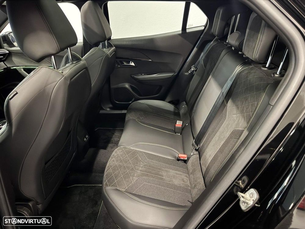 Peugeot 2008 1.2 PureTech GT Pack EAT8 - 8