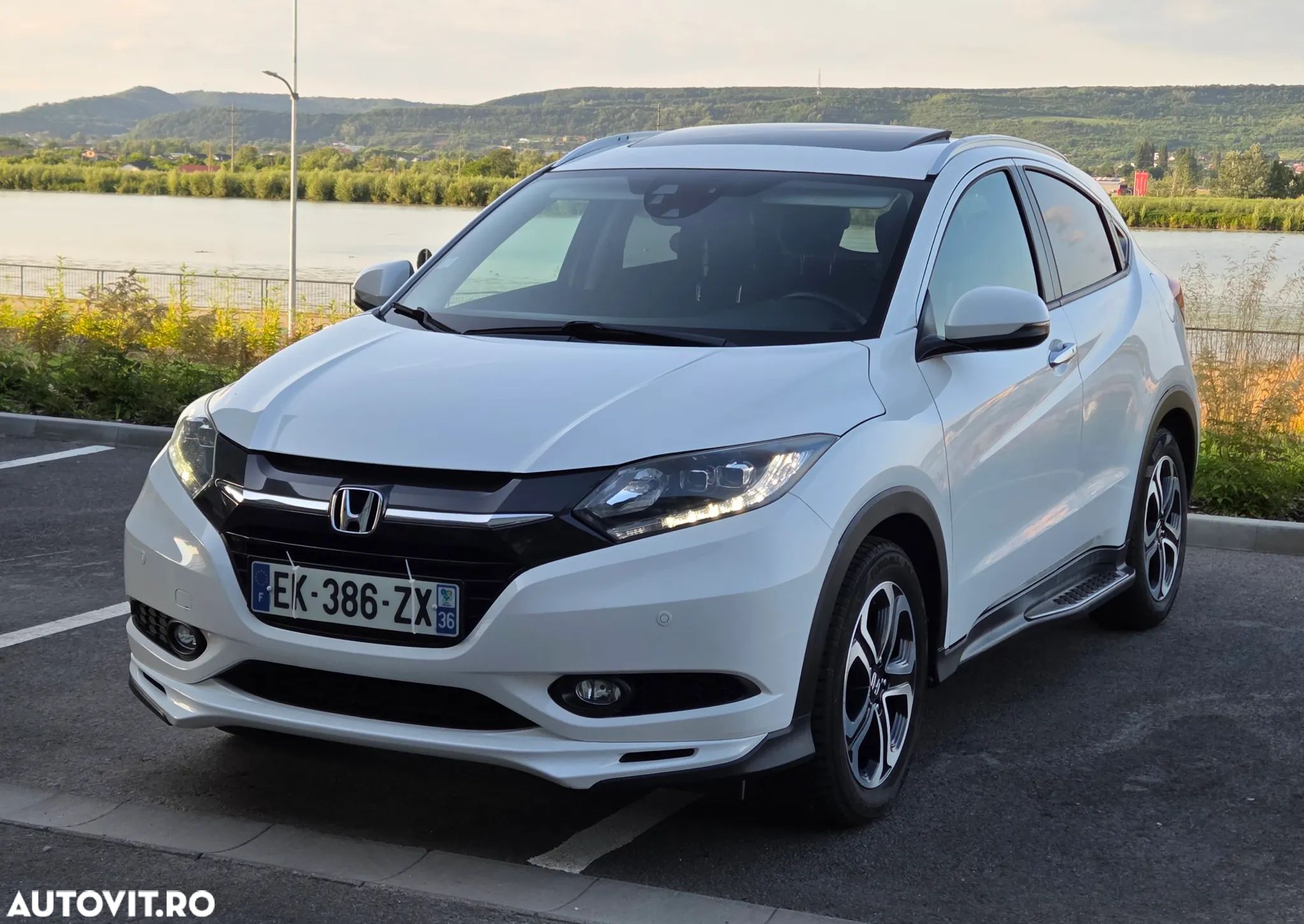 Honda HR-V 1.6 i-DTEC Executive - 1