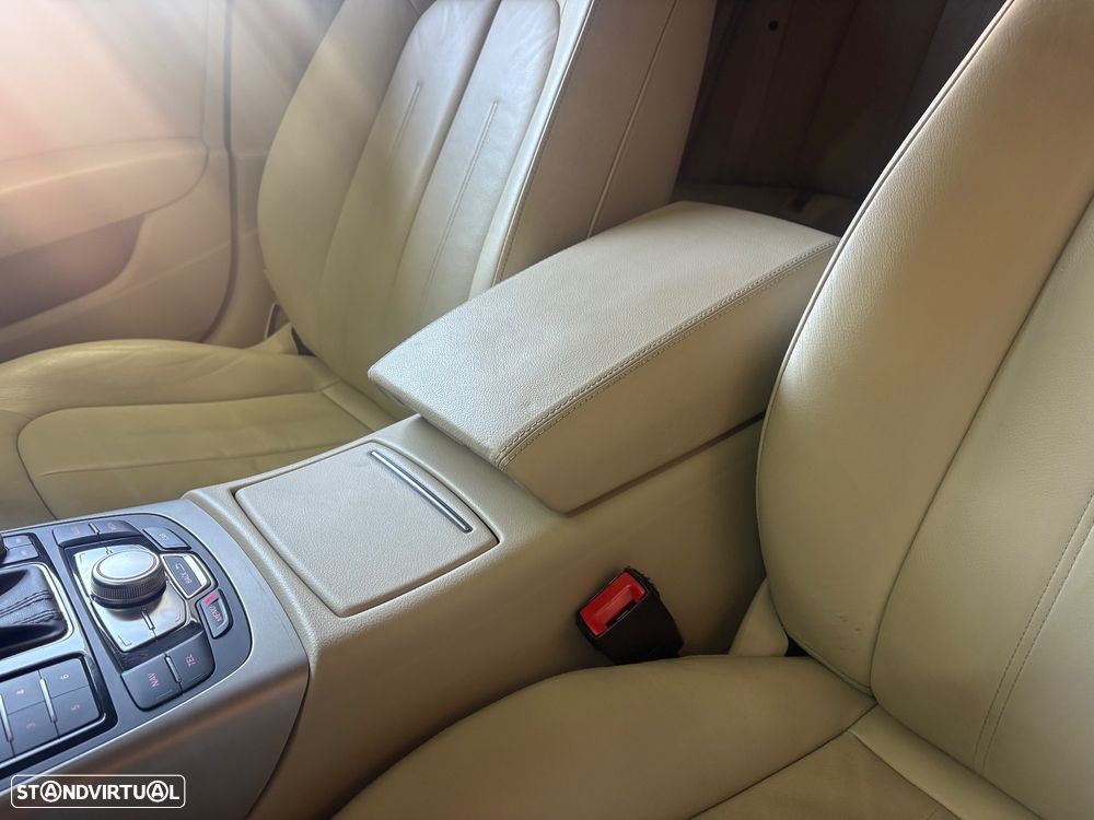 Audi A6 2.0 TDi Sport S tronic - 41