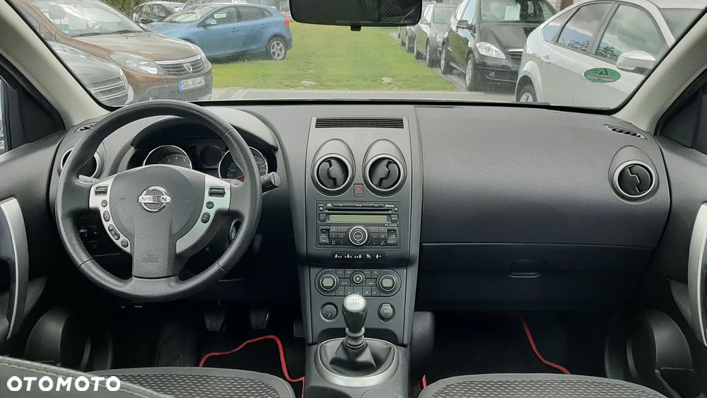 Nissan Qashqai+2 - 5