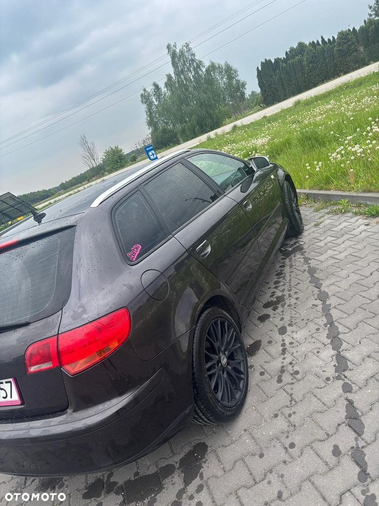 Audi A3 Sportback 2.0 TDI DPF S line Sportpaket plus - 4