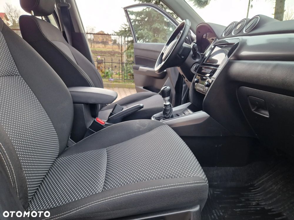 Suzuki Vitara 1.4 Boosterjet Premium 2WD - 25