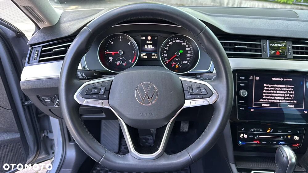 Volkswagen Passat Variant 2.0 TDI EVO Elegance DSG - 24