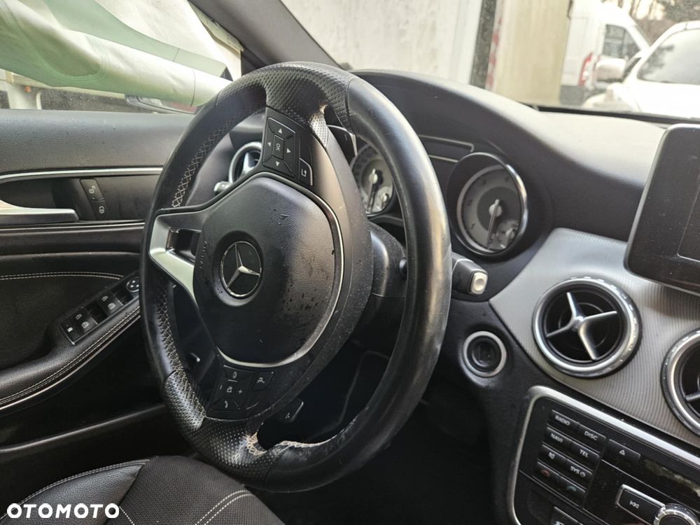 Mercedes-Benz GLA 220 CDI 4Matic 7G-DCT AMG Line - 7