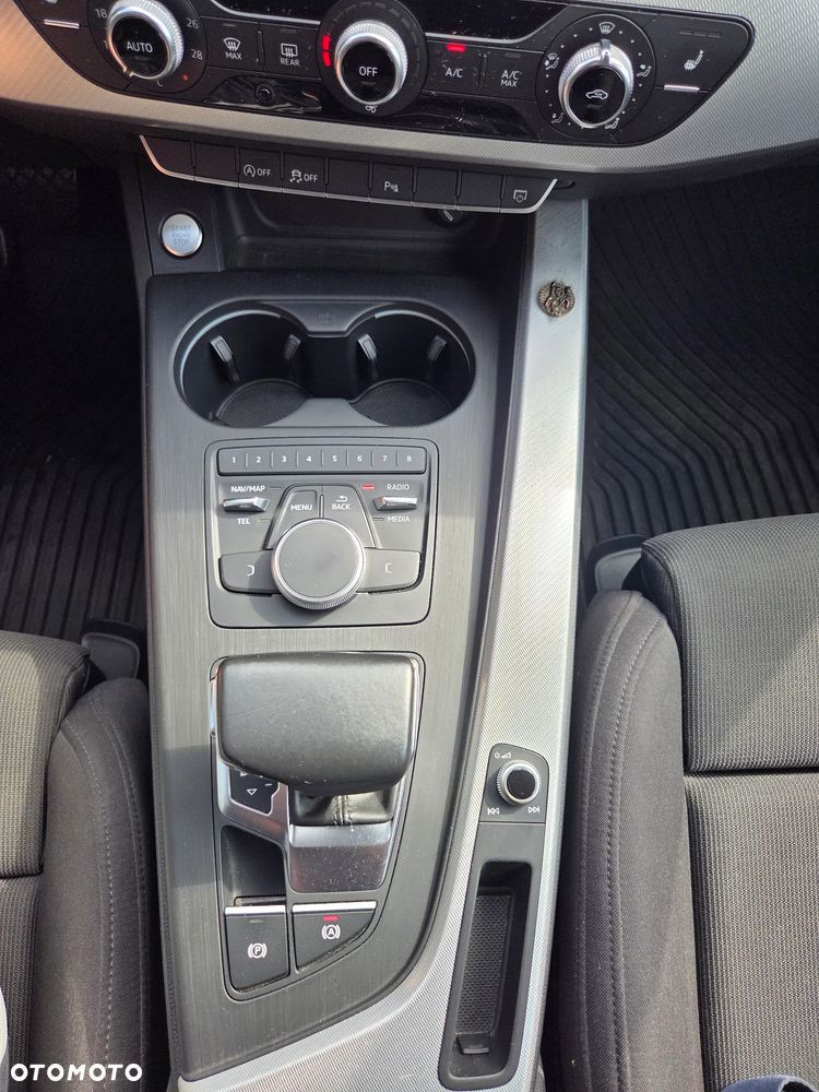 Audi A4 Limousine 1.4 TFSI S tronic - 19
