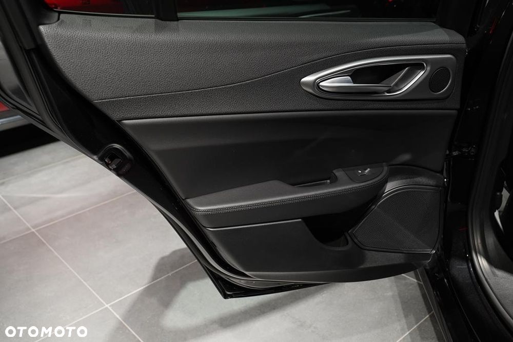 Alfa Romeo Giulia 2.0 Turbo Veloce Q4 - 8