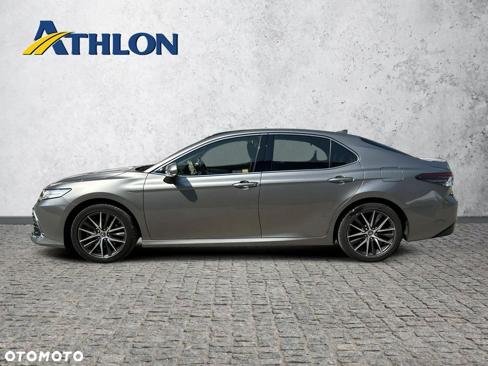 Toyota Camry 2.5 Hybrid Executive CVT - 2