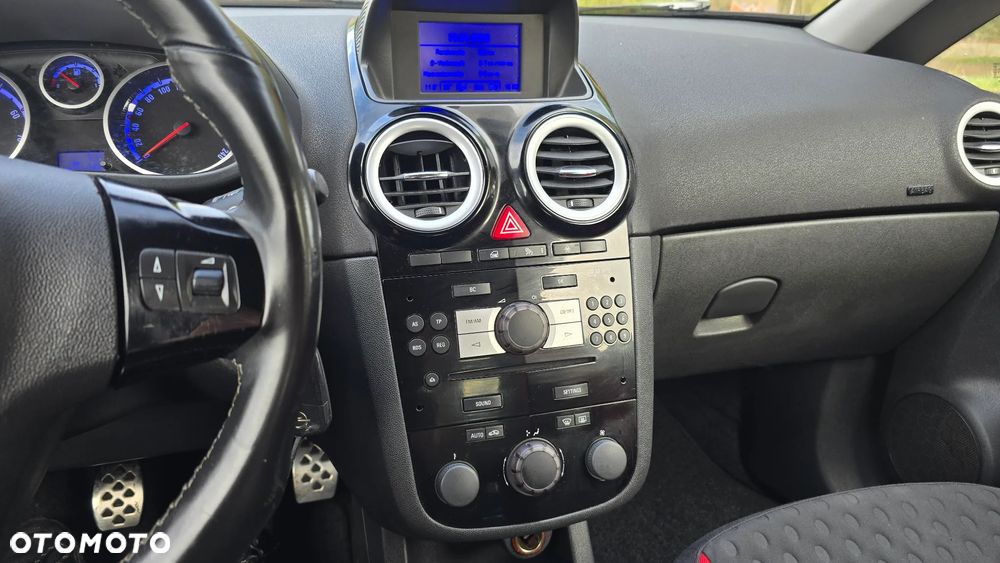 Opel Corsa 1.6T GSI - 34