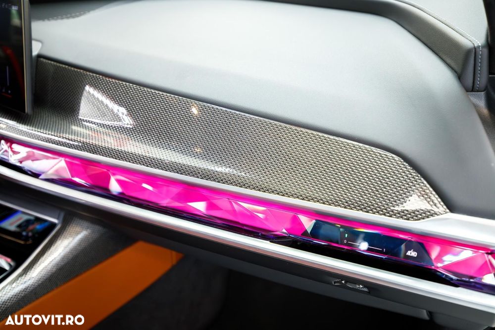 BMW M7 M760e xDrive AT PHEV - 26