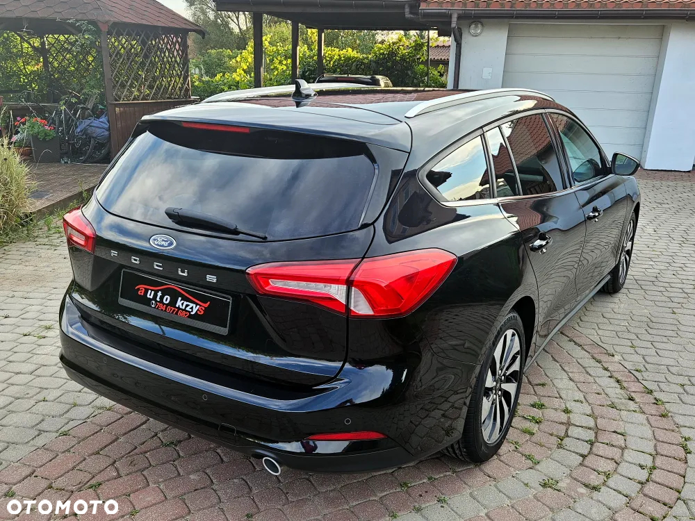 Ford Focus Turnier 1.5 EcoBlue Start-Stopp-System TITANIUM - 4
