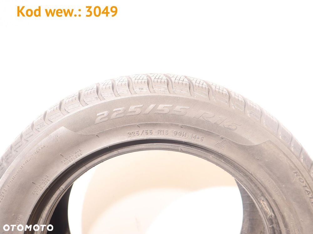 Pirelli SottoZero 3 Winter - 225/55 R16 - 4