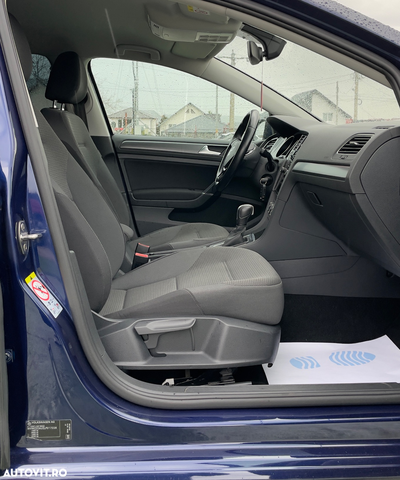 Volkswagen Golf 2.0 BlueTDI DSG Comfortline - 28