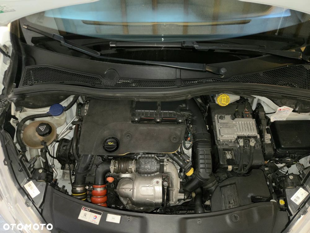 Peugeot 208 Blue-HDi 120 Stop&Start Allure - 19