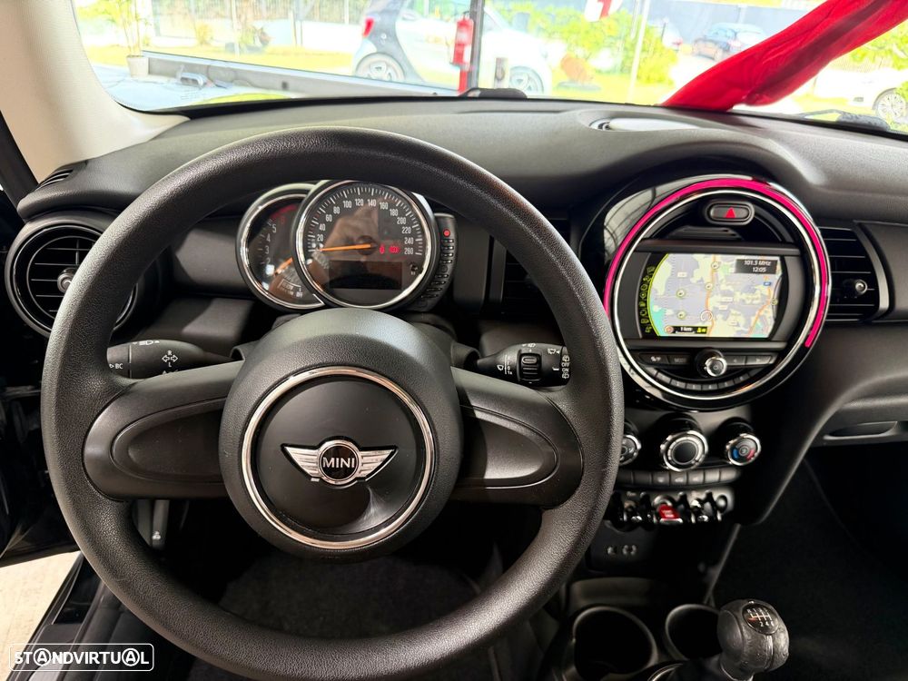 MINI 3 Portas One D - 31