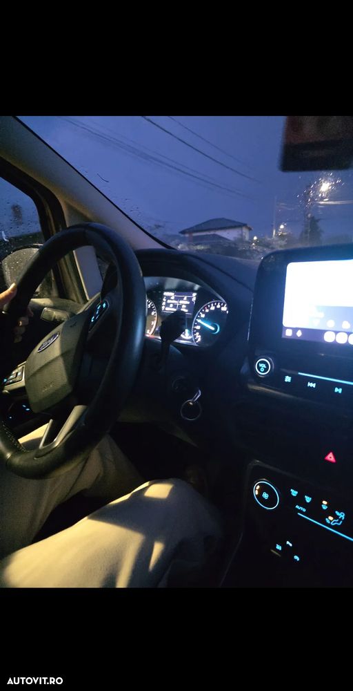 Ford EcoSport 1.0 EcoBoost Titanium - 9